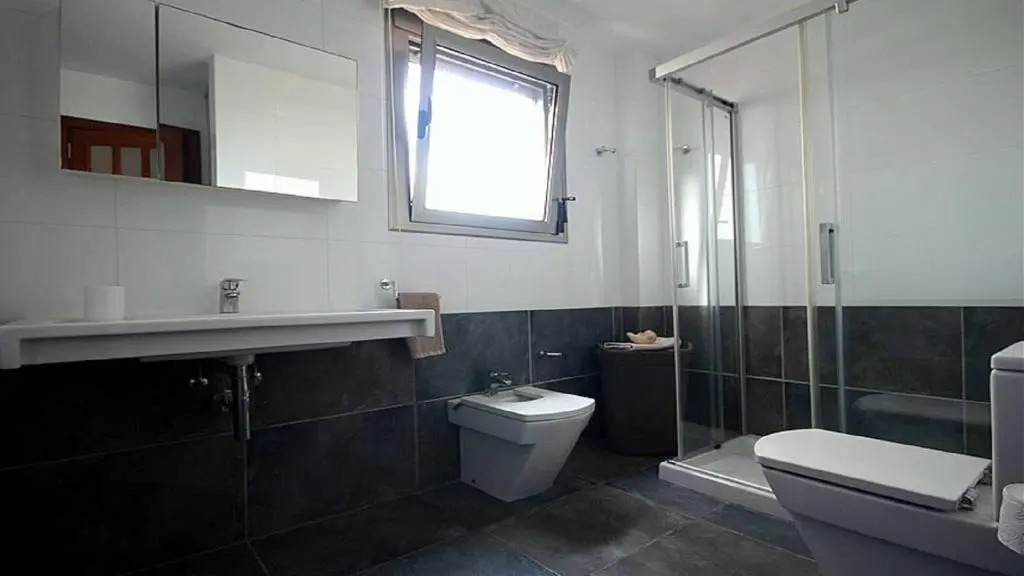 MarLenghi Apartments 3B