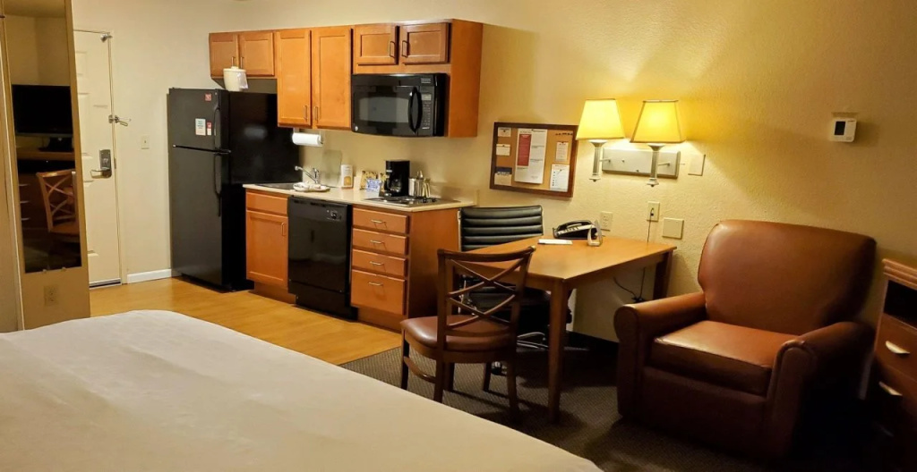 Candlewood Suites Fayetteville – University of Arkansas by IHG