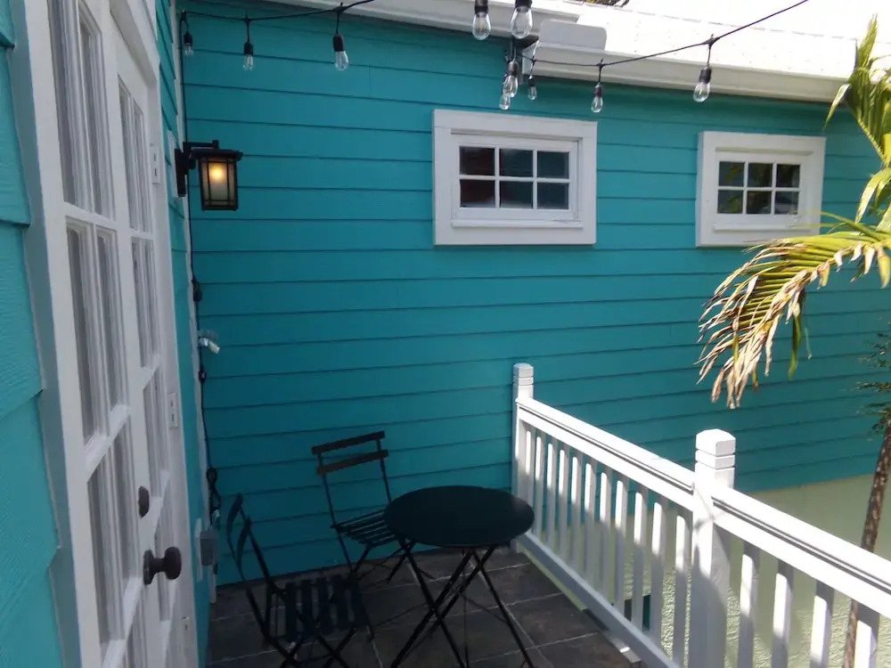 Historic Pass-a-grille Beach Pineapple House 105-21h