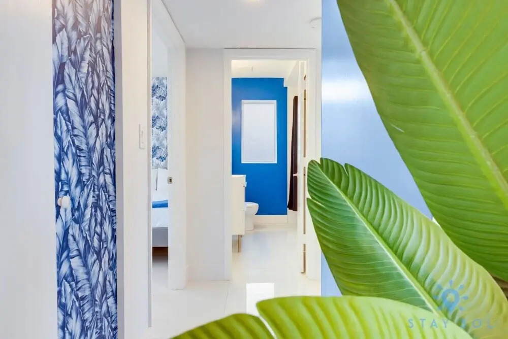 Free Parking: Bay View + Pool | Step To Beach