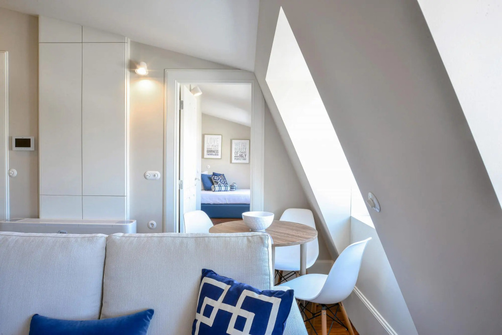 Market 4A in Oporto With 2 Bedrooms and 2 Bathrooms