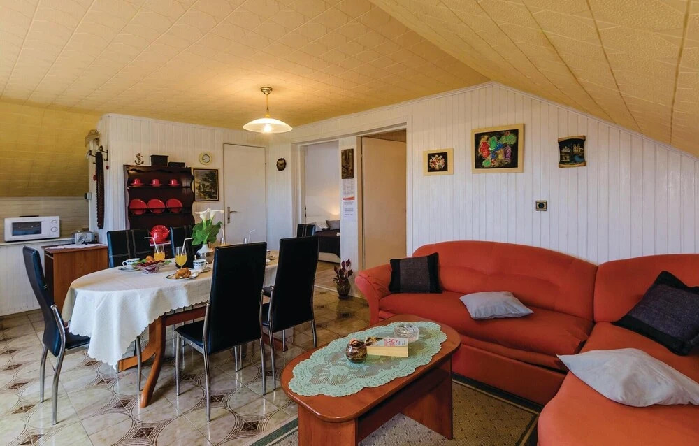 Stunning Home in Gruda With Wifi and 3 Bedrooms