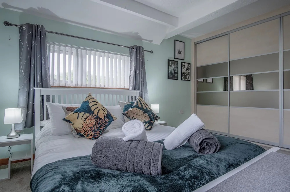 Tucking Mill - 3 Bedroom - Stepaside
