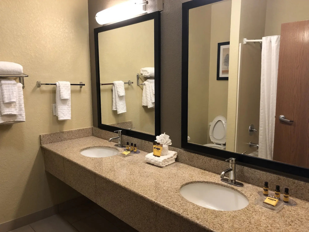 Best Western Plus Hill Country Suites
