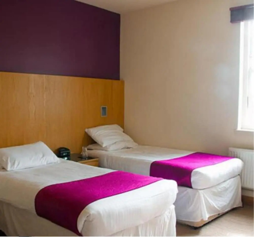 Rooms at 1703