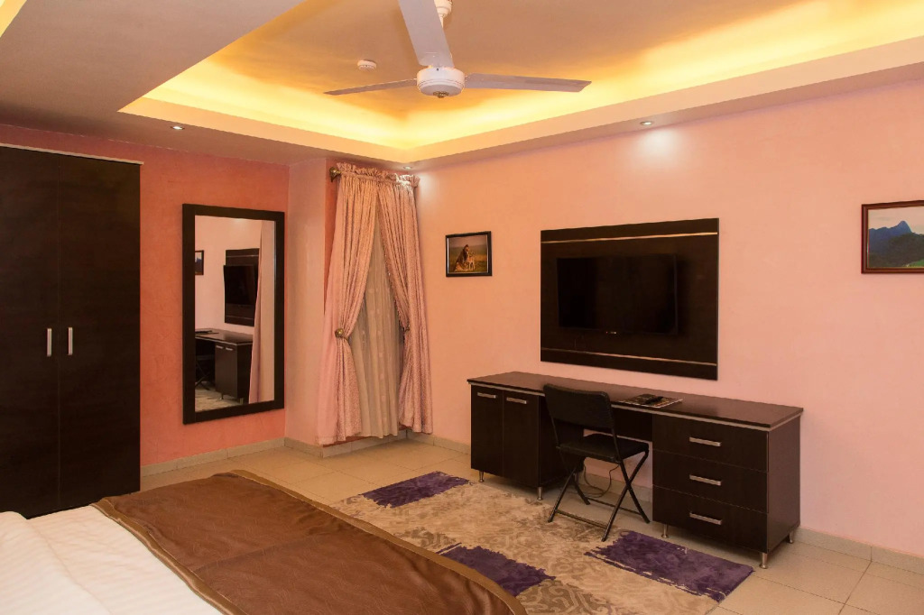 Ishakool Hotels