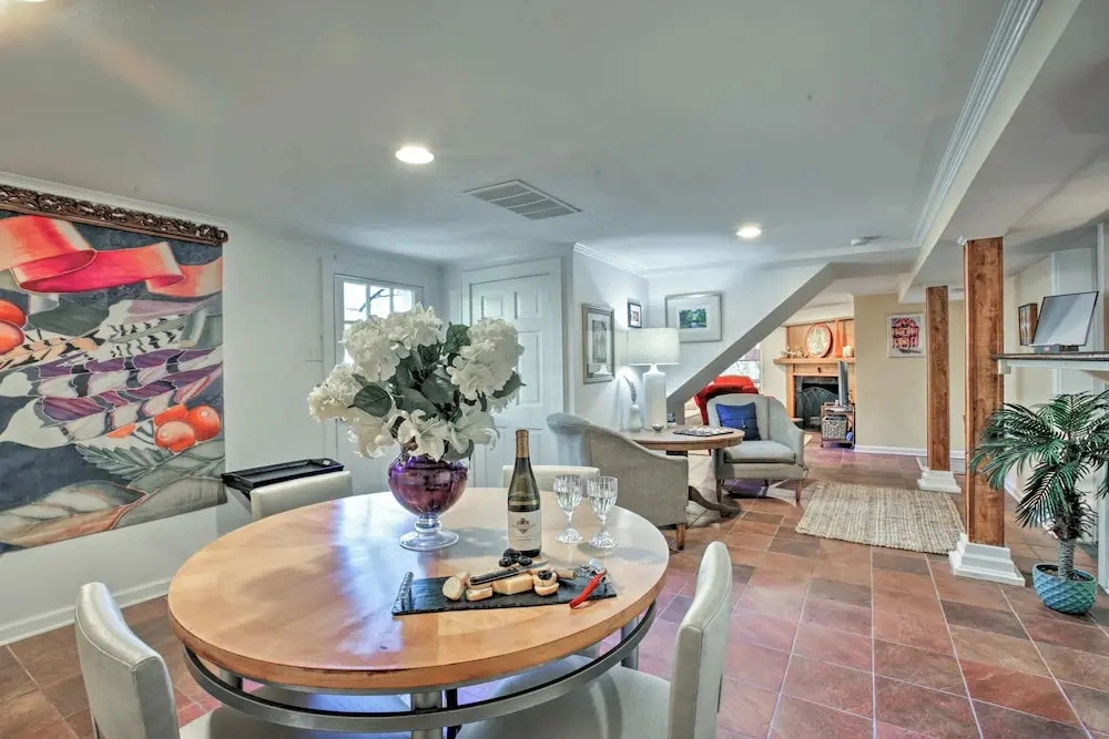 4 Mi to French Quarter: Nola Apt w/ Garden Patio