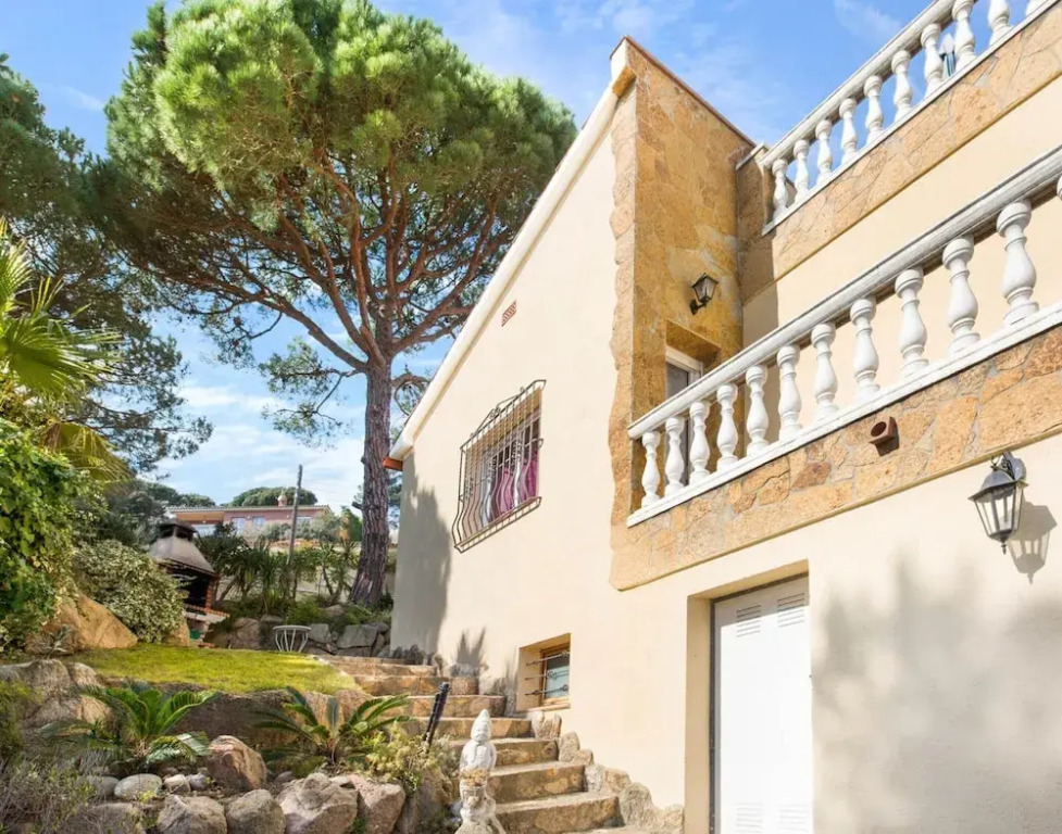 Charming 3-bedroom Villa in Lloret de Mar