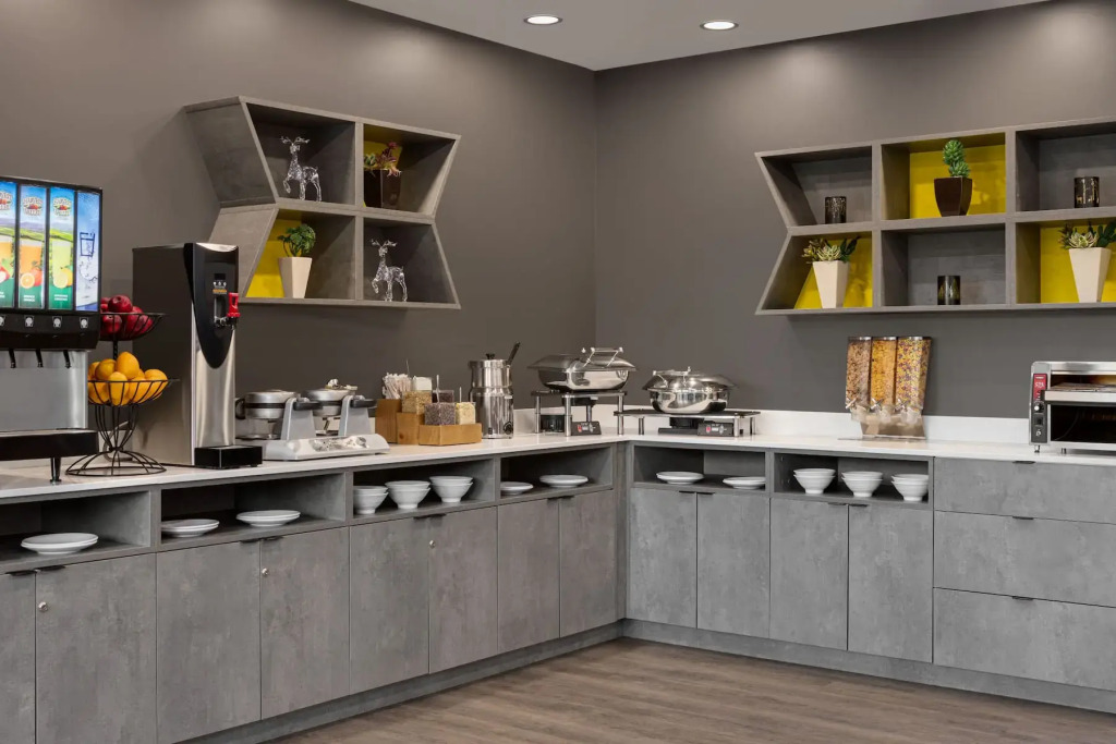 Microtel Inn & Suites by Wyndham Boisbriand