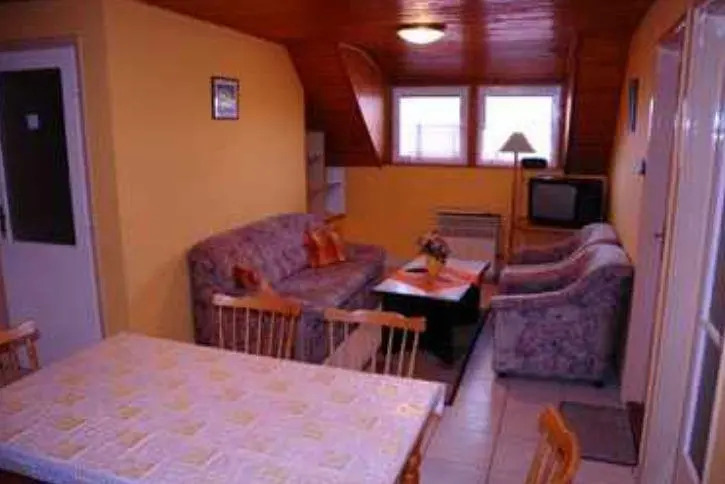 Kati Apartmanház