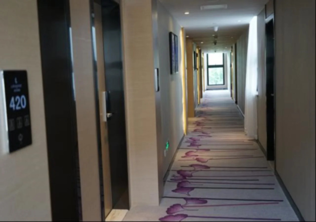 Lavande Hotel Hai Ya Mega Mall
