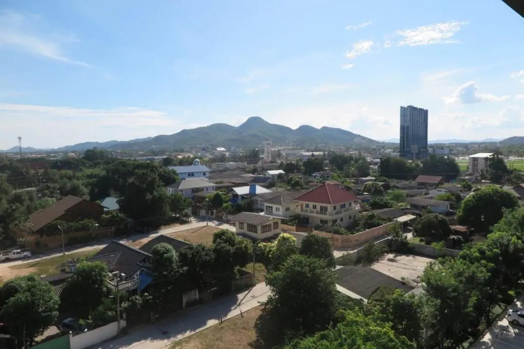 Baan Kun Koey Condo Huahin B103,Pool View,Heart of Huahin,Near Blue Ports,300m from Beach