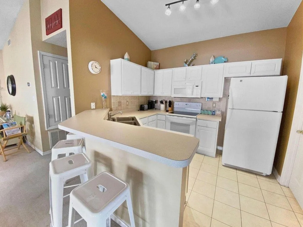 Maravilla Beach House by Destin Getaways
