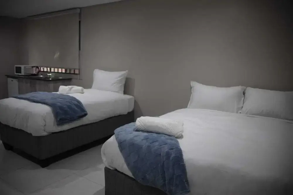 Hayat Hotel 94Juta