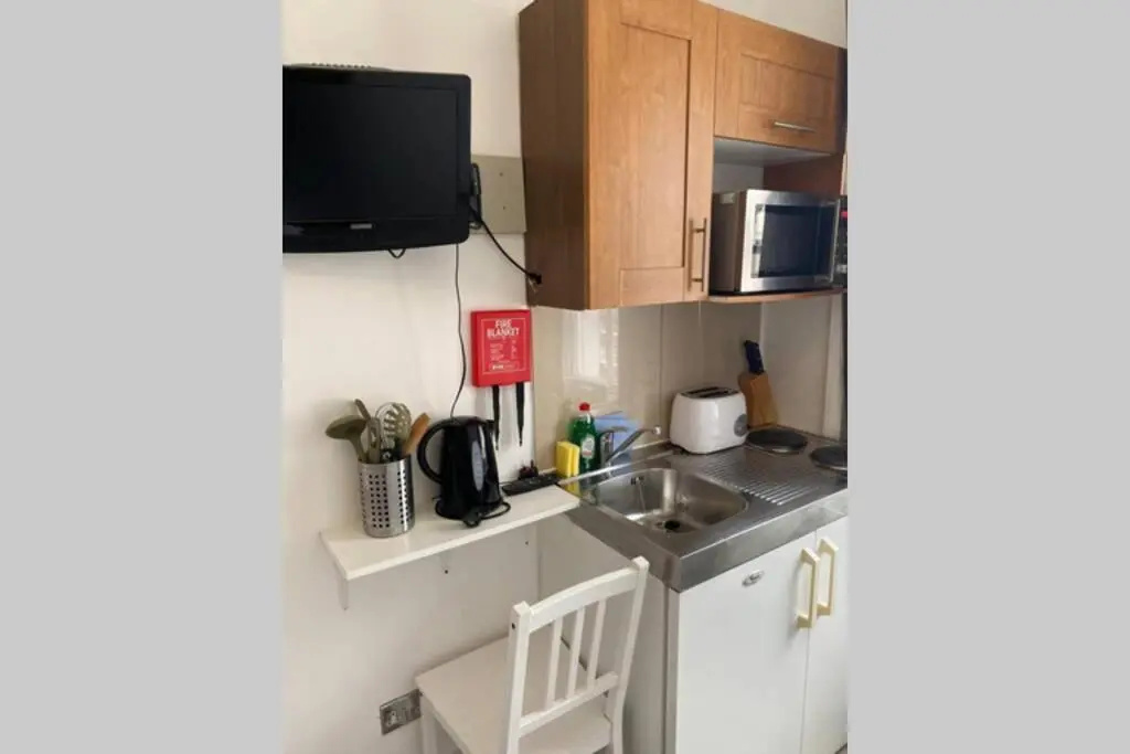 F19- Bright Studio for 1 near Paddington