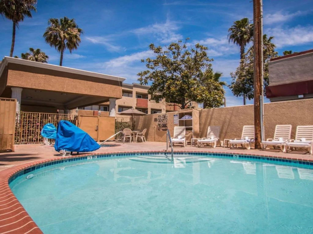 Comfort Inn & Suites Huntington Beach