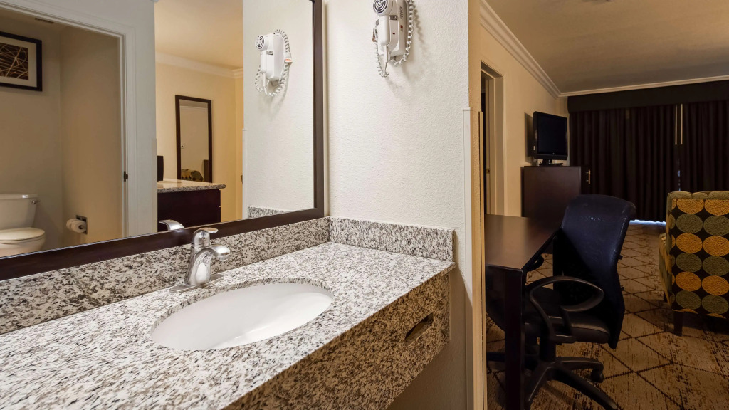 Best Western Executive Inn