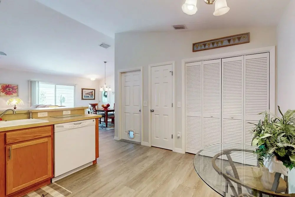 Dog-friendly Home w/ Golf Cart, AC, Wifi