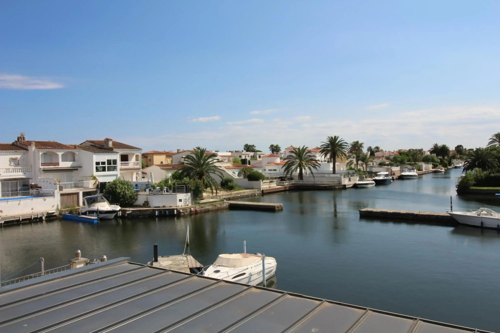 BASIC CONFORT Apartamento Port Segre