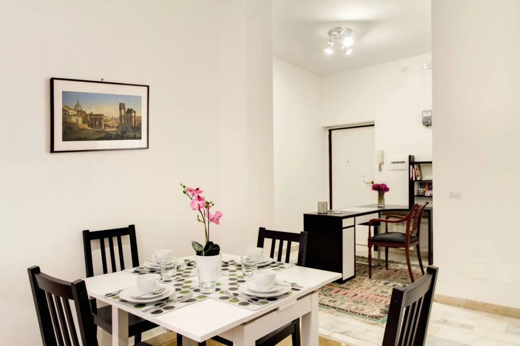 Vatican Mirum Apartment