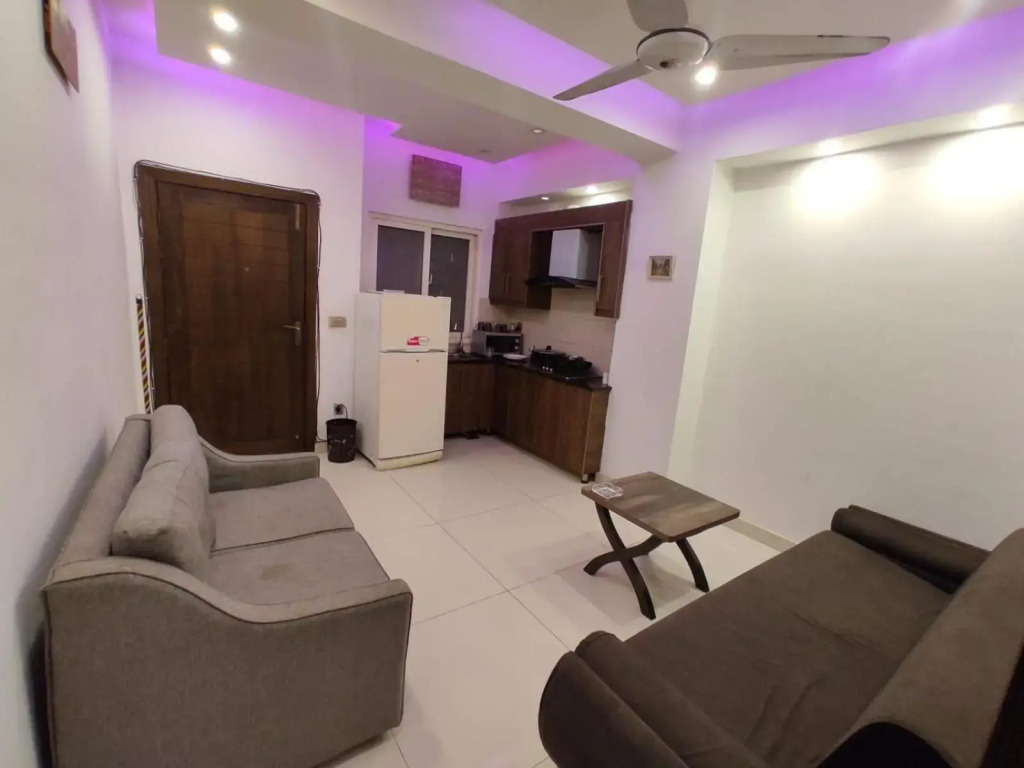 New & elegant 1BR Flat for Families,tourists,4k Netflix,wifi,E11 Markaz
