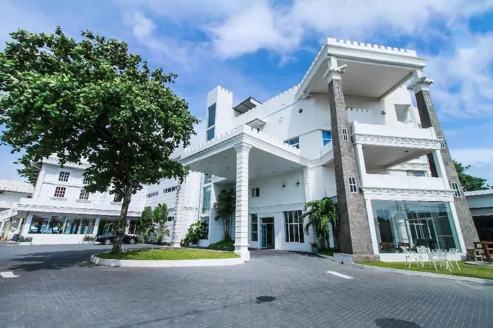 The Kings Bay Hotel By Silvas