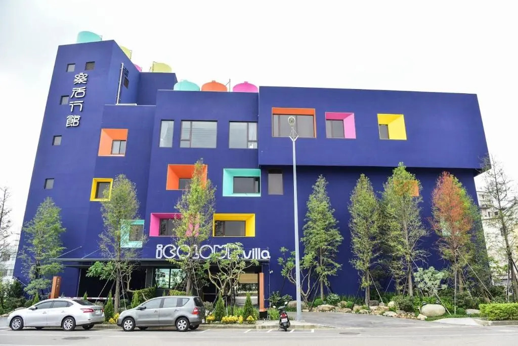 Icolour Villa Motel