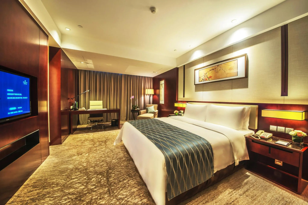 Chongqing River Hotel