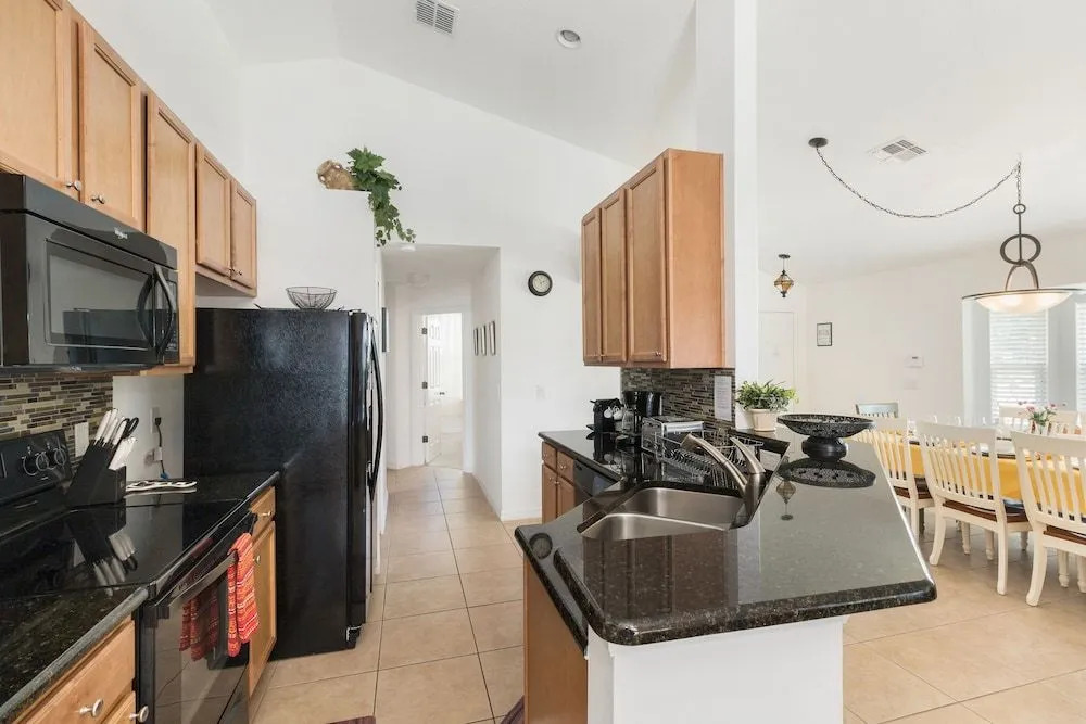 Veranda Palms 4470