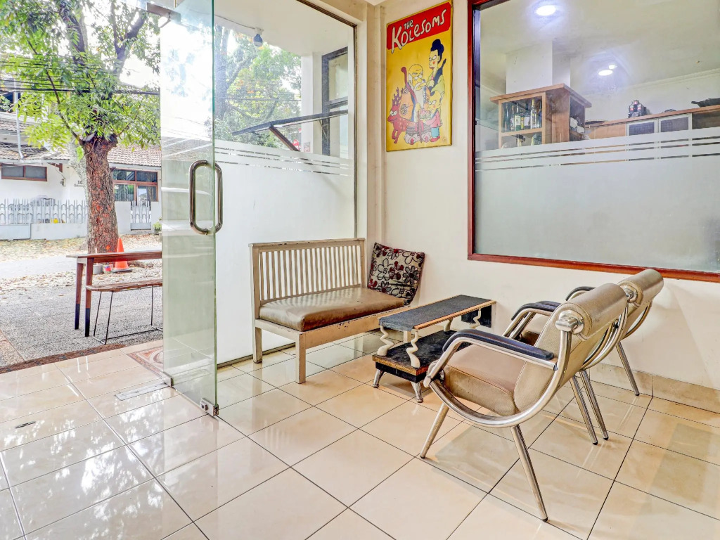 OYO 90218 Ubaran Guest House