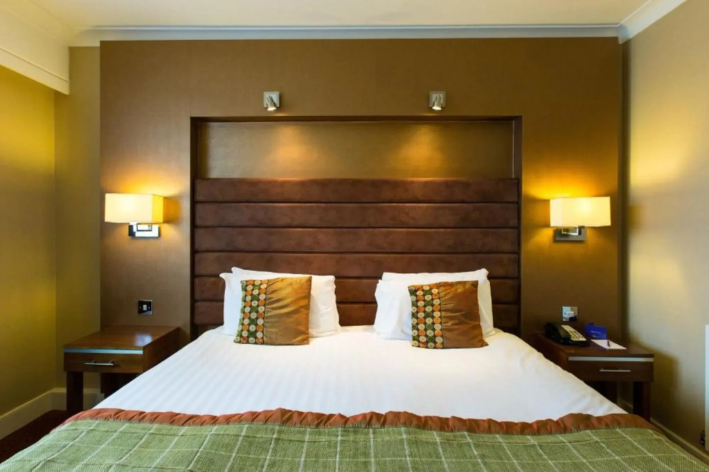 Hampshire Court Hotel & Spa