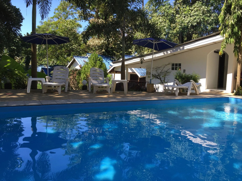 Lonely Beach Pool Resort