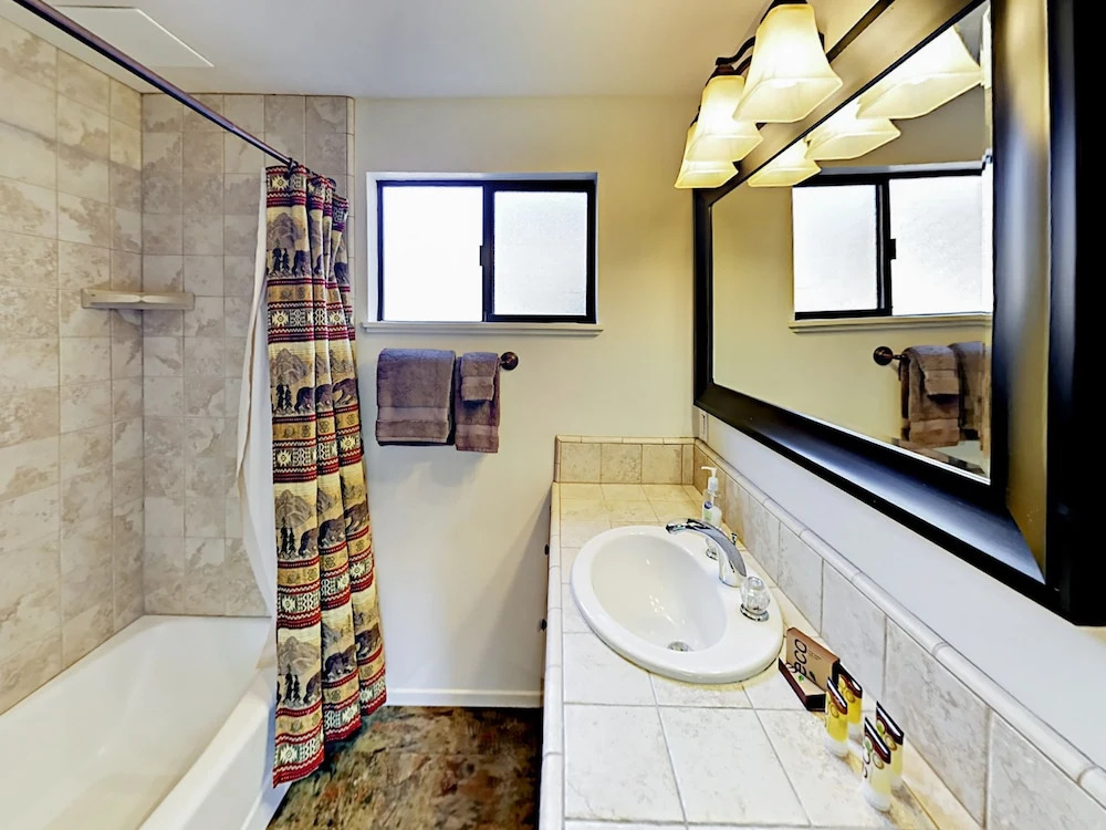 748 Butte Ave Home 3 Bedrooms 2 Bathrooms Home
