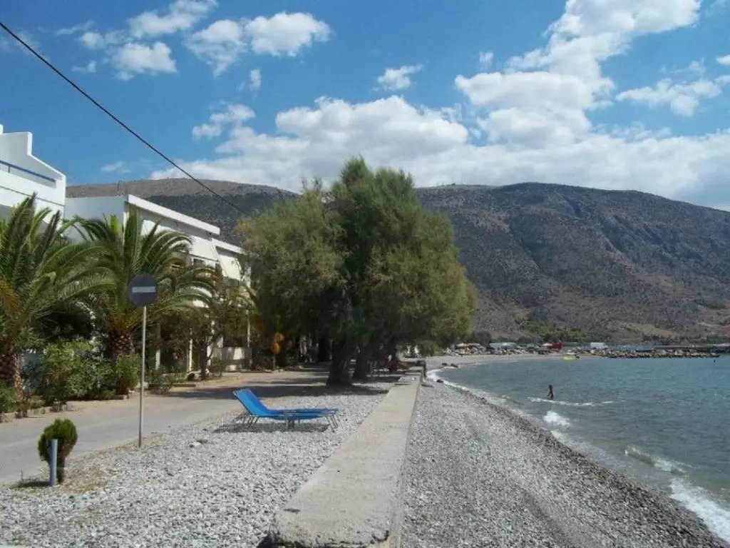 Luxury seafront house nearby Delphi