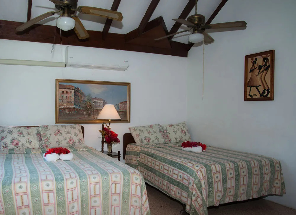 Beach House Villas and Hotel