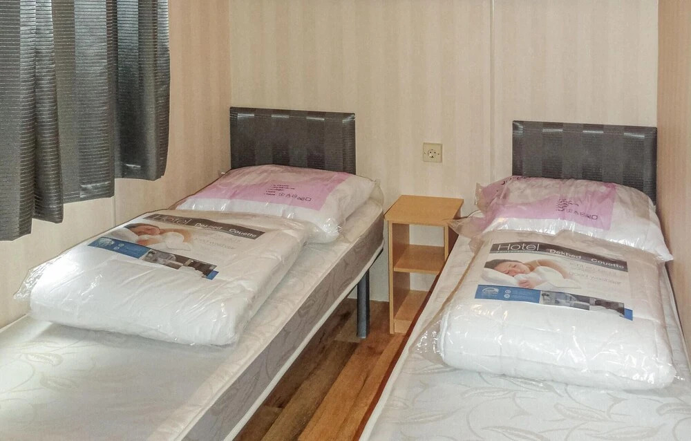 Nice Home in Heinkenszand With Wifi and 3 Bedrooms