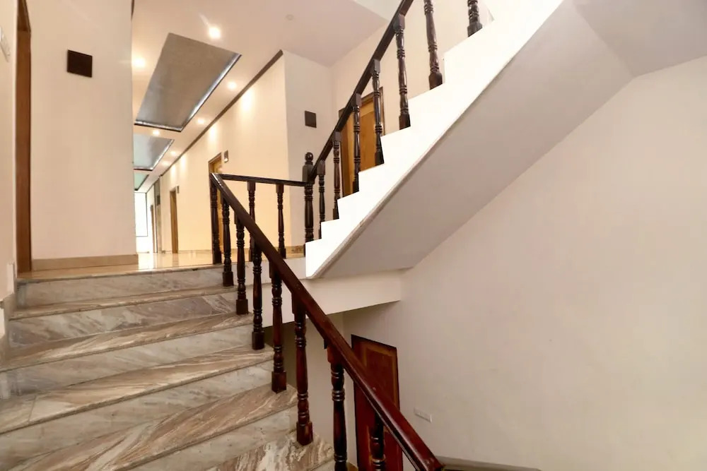 OYO 19173 Home Cheerful Stay Dhalli