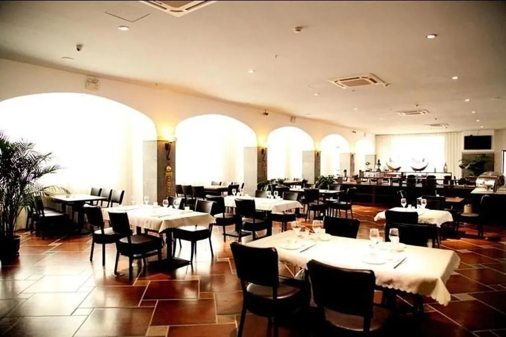 Lingshui Shenzhou Holiday Hotel