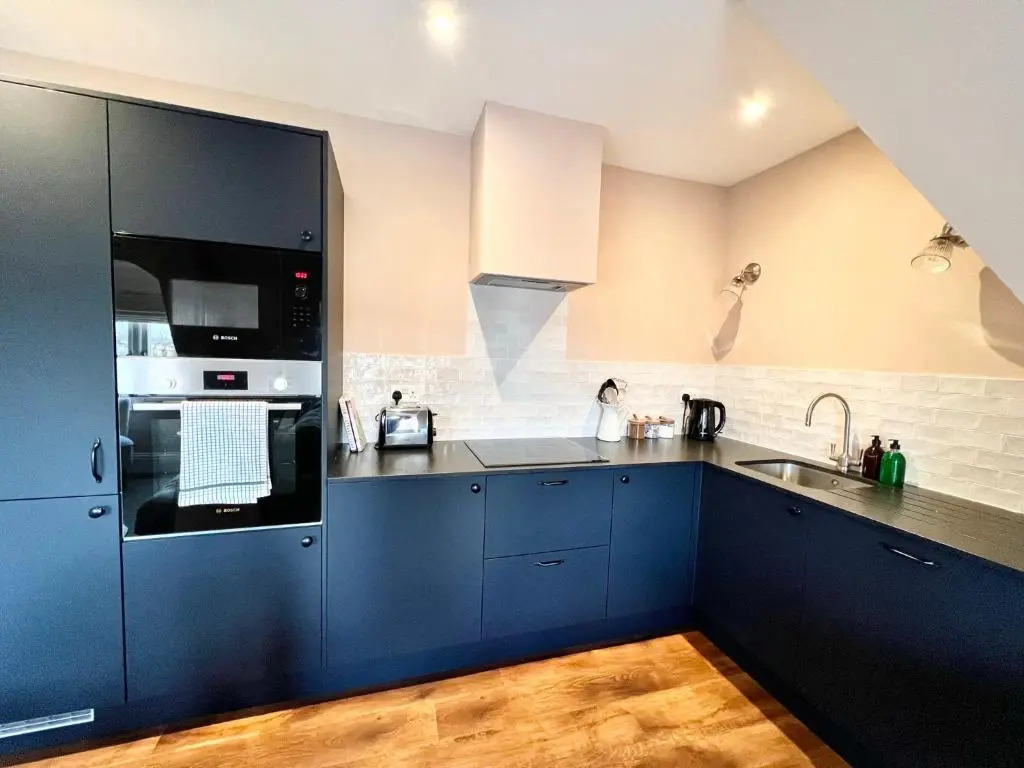 Redland Suites - Apartment 7