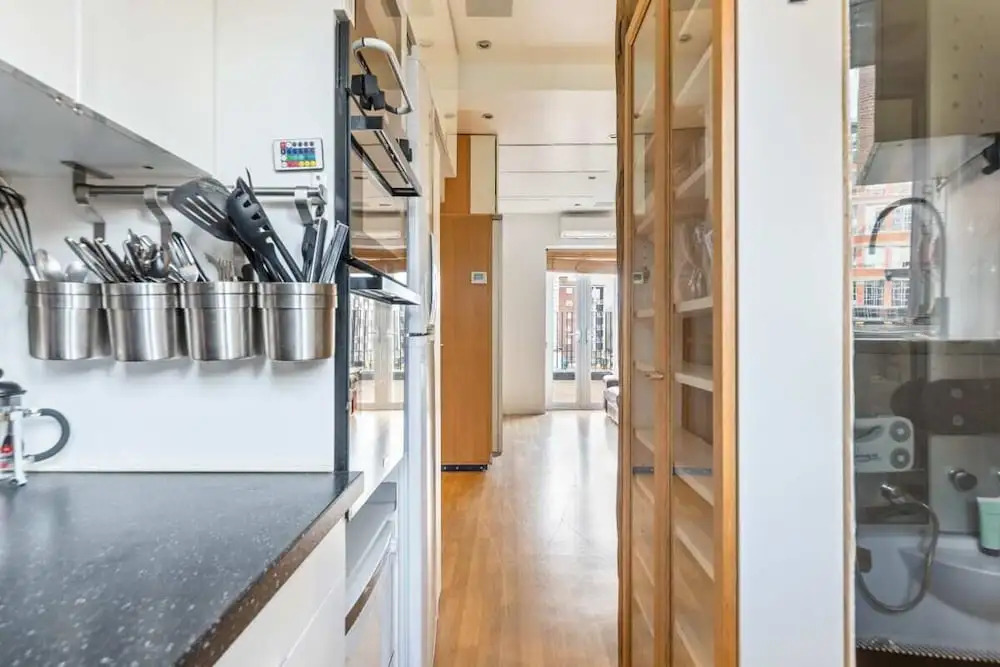 Modern Studio With Terrace in Marylebone