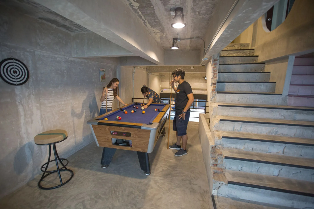 UdonBackpackers Beds and cafe