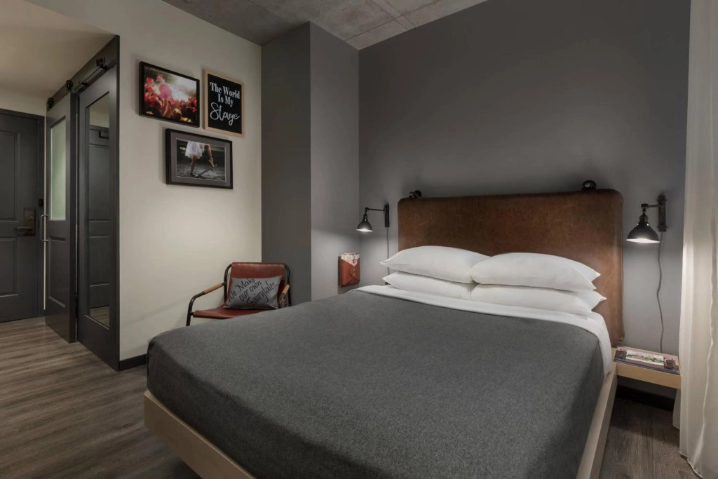 Moxy Boston Downtown