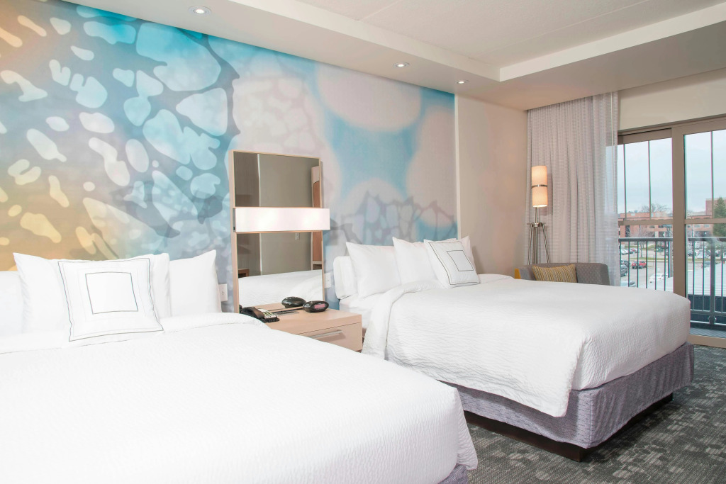 Courtyard by Marriott Holland Downtown