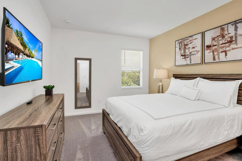 Stunning 9BR Home - Family Resort With Private Pool Hot Tub and Games