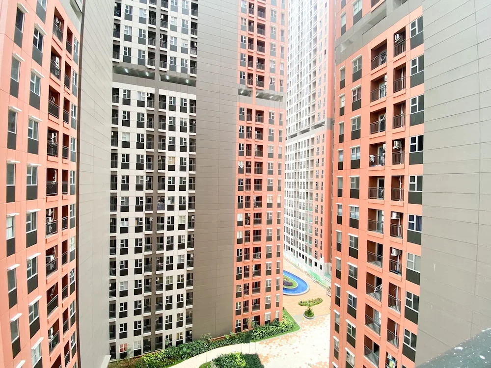 Chic And Cozy Studio Apartment At Transpark Juanda Bekasi