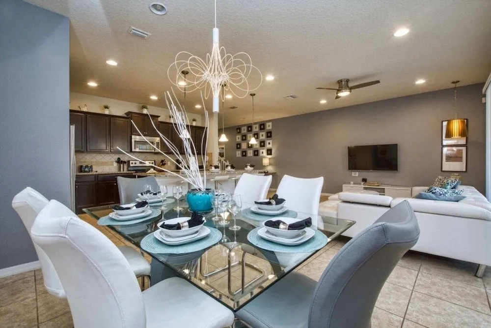 Windsor-4 Bed Townhouse w/splashpool-3805WW