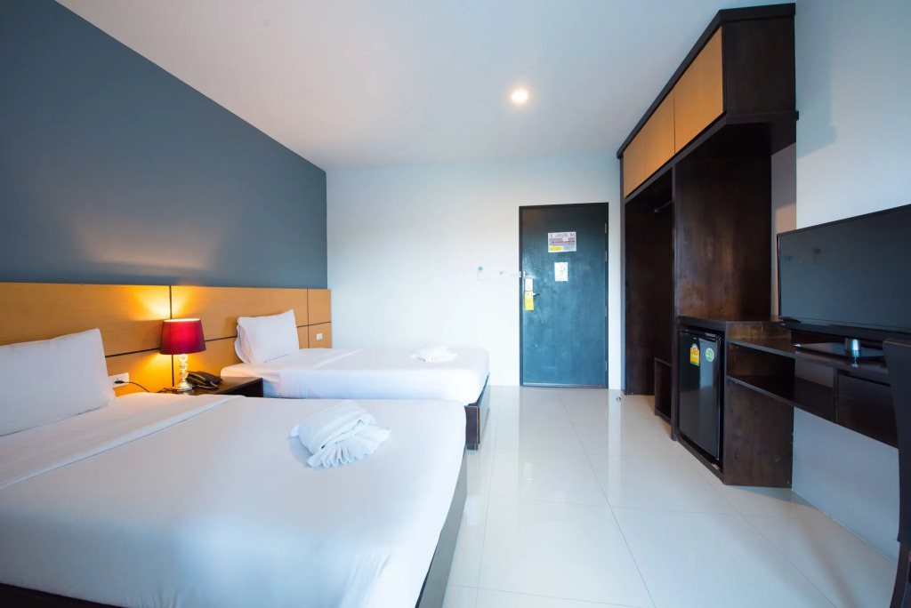 Lee Hotel