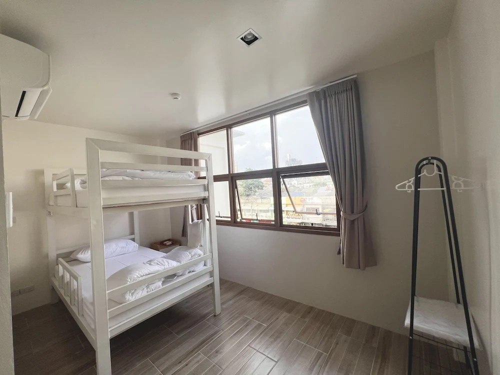 Krung Tone Hostel