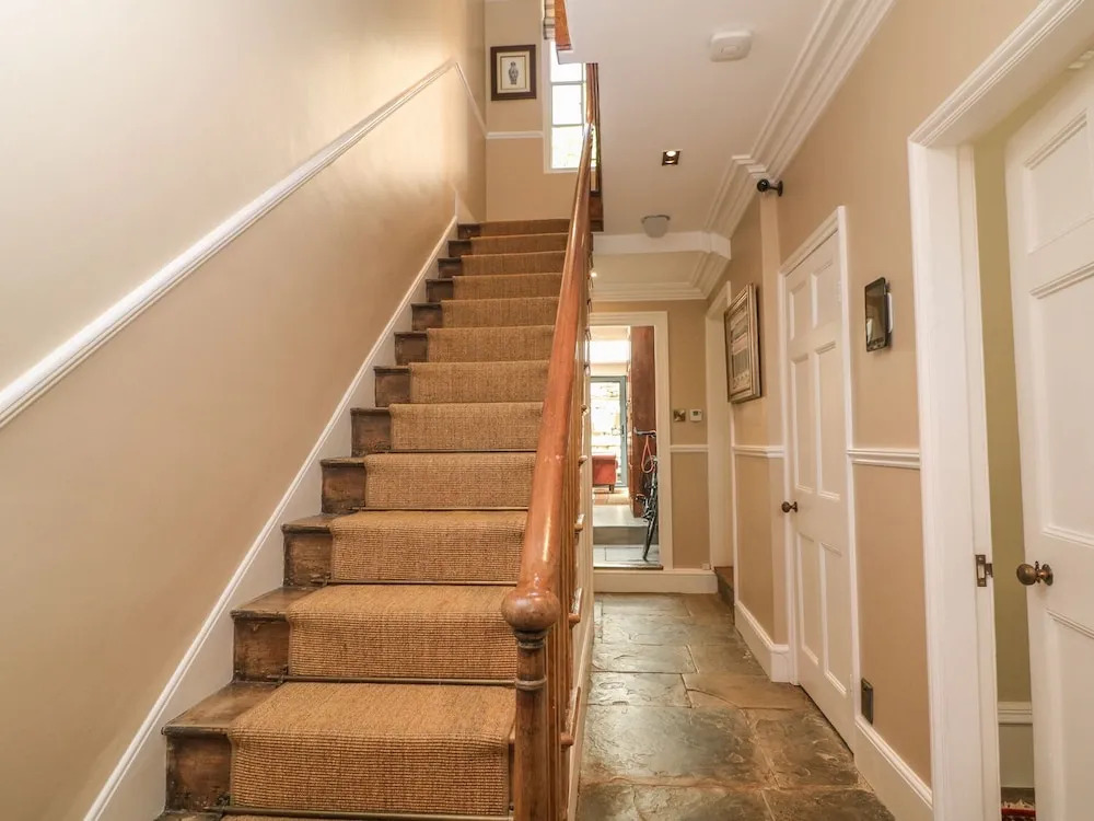 4 Maidens Row