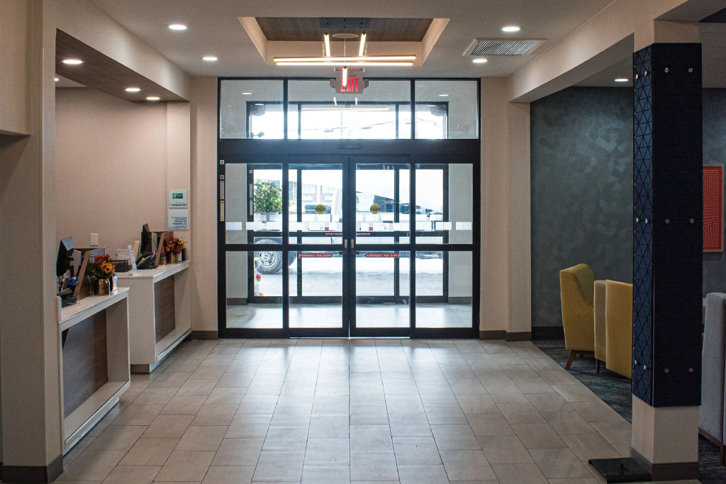 Holiday Inn Express Hotel & Suites New Philadelphia by IHG